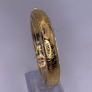 GOLD BANGLE BRACELET WITH SIDE LOCK